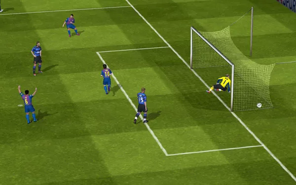 Xbox360《FIFA 12》英文版下载