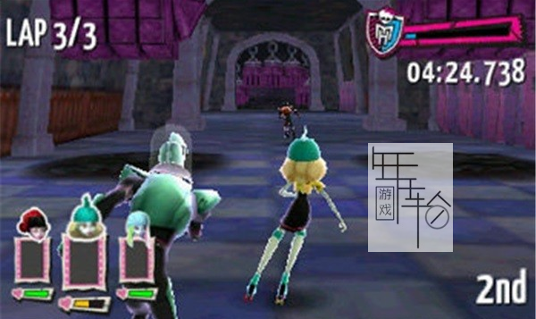 3DS《精灵高中 溜冰滚动迷宫 Monster High – Skultimate Roller Maze》欧版3ds下载_0