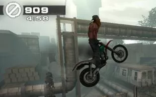 3DS《城市自由狂飙 Urban Trial Freestyle》英文版cia下载